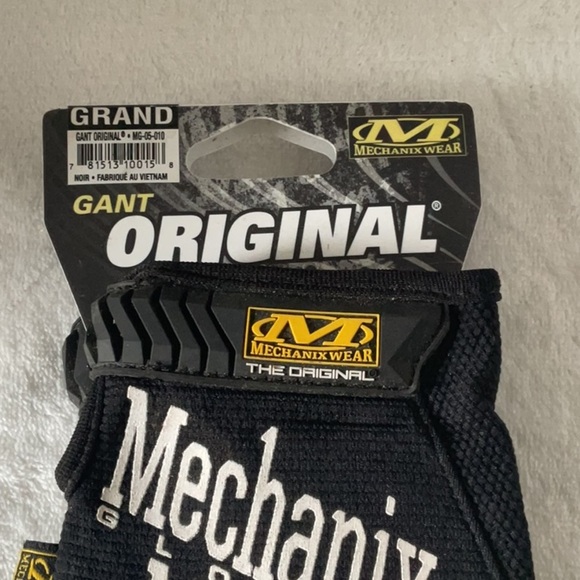 Black Mechanix Utility Gloves with Secure Closure - Picture 3 of 3